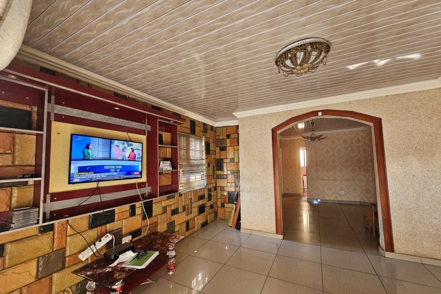 3 Bedroom Property for Sale in Tlhabane West North West